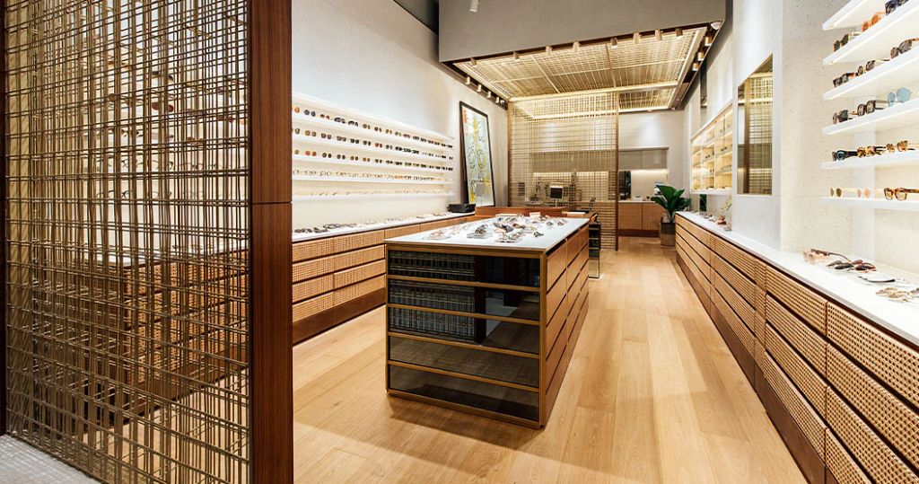 Ronnie and Joe eyewear retail lighting